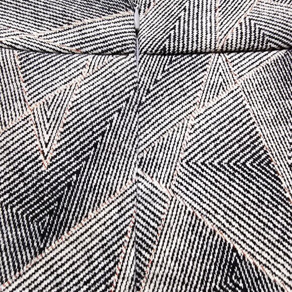 Epik Womens XL Geometric Patterned A-Line Skirt Black & White Textured Fabric Mi - Picture 4 of 9